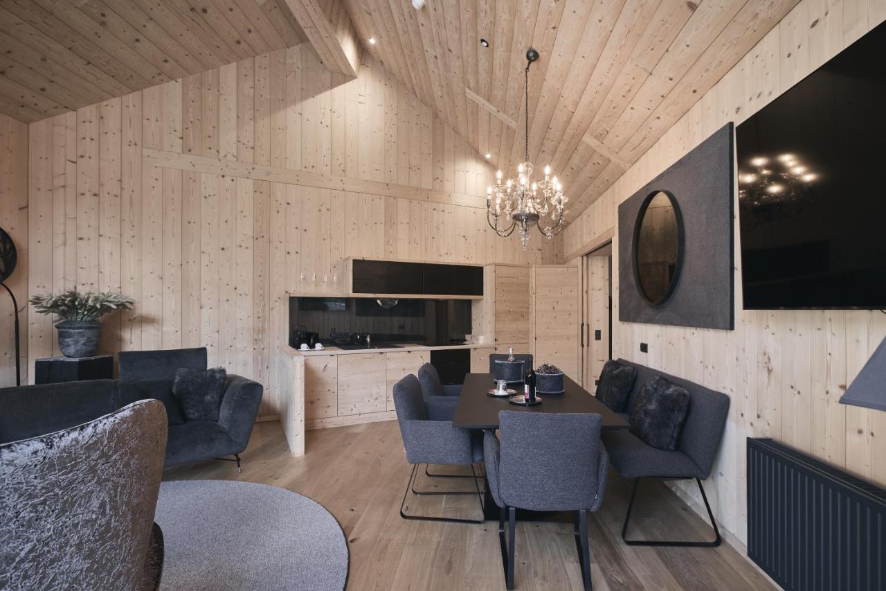 Tenne Lodges Racines Luaran gambar